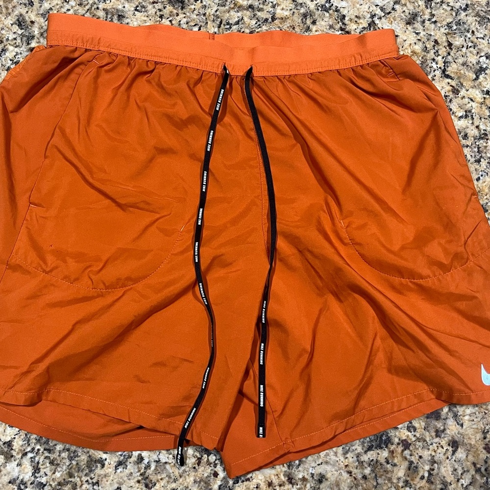 Mens Nike Dri-Fit slim fit shorts size L